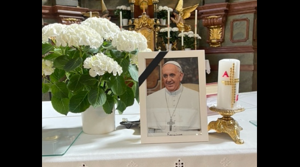 Requiem für Papst Franziskus. 24. 4. 18 Uhr