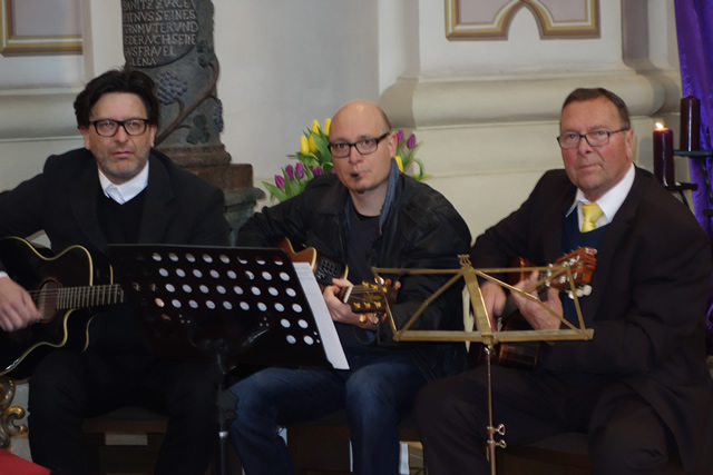 Erstkommunionskinder Trausdorf  2015 -Musik